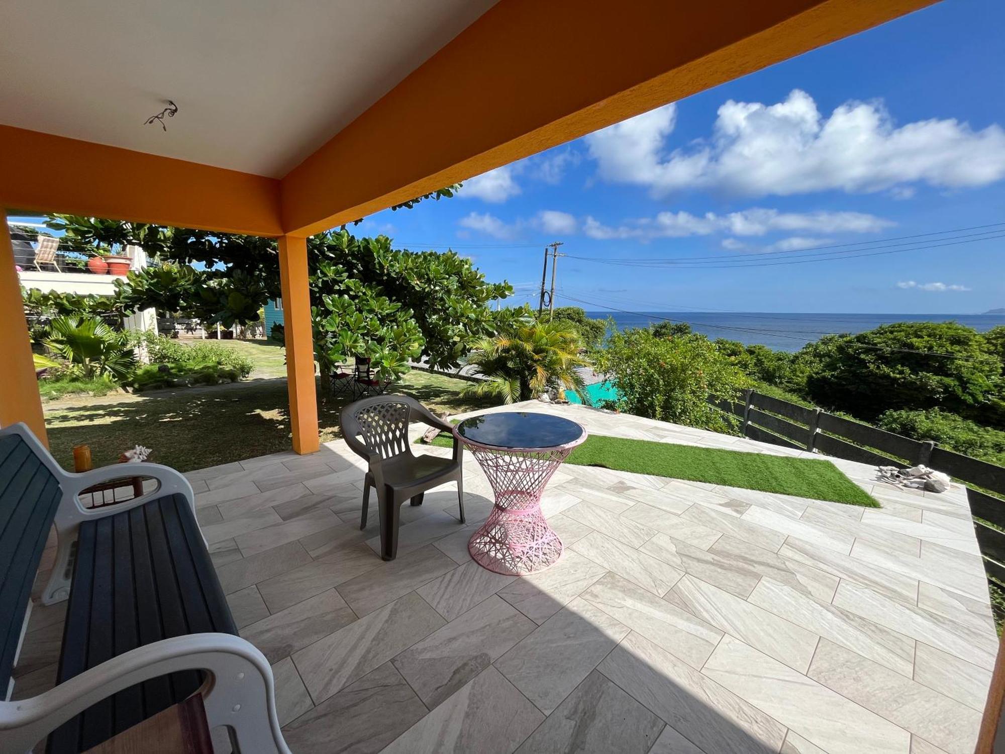Waves Villa Guesthouse Kingstown Exteriér fotografie