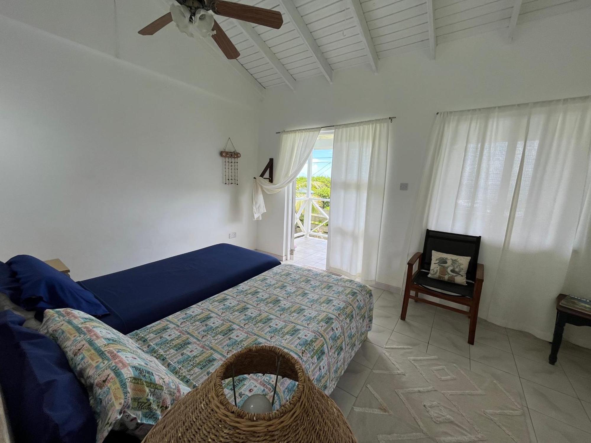 Waves Villa Guesthouse Kingstown Exteriér fotografie